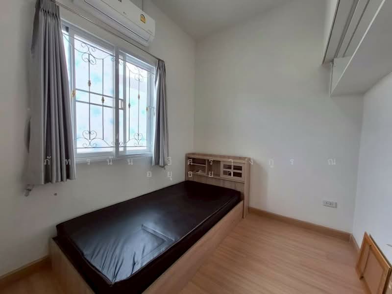 หมู่บ้านดีญ่าทาวน์ ติวานนท์-รังสิต ถนนรังสิต-ปทุมธานี ตำบลบ้านกลาง อำเภอเมืองปทุมธานี จังหวัดปทุมธ, ปทุมธานี, รังสิต-ปทุมธานี, บ้านกลาง, เมืองปทุมธานี, ปทุมธานี, 137 ตร.ม., ทาวน์เฮ้าส์ ขาย, โดย ภัทรนัน อิศรางกูร ณ อยุธยา, 500215096 - DDproperty.com