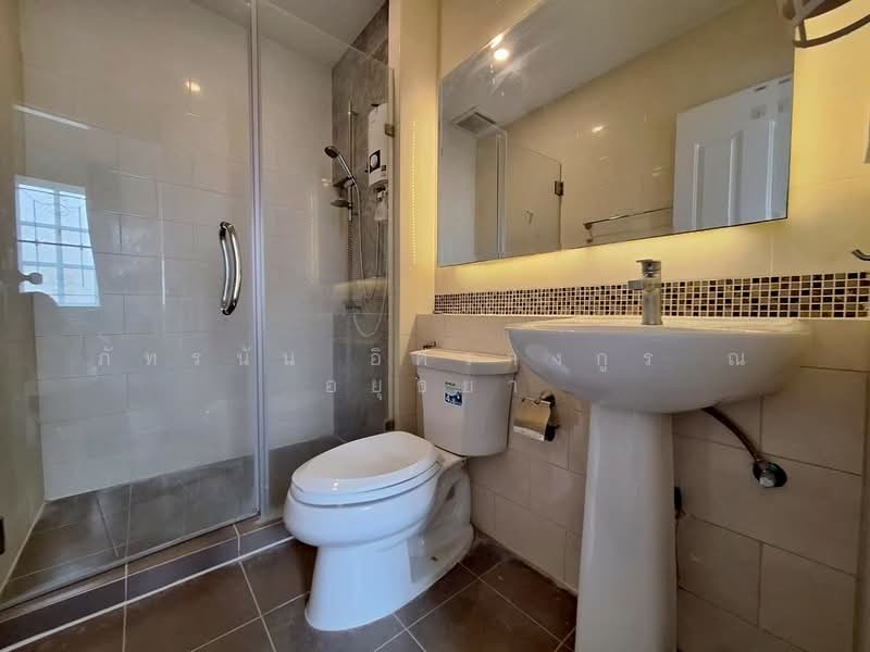 หมู่บ้านดีญ่าทาวน์ ติวานนท์-รังสิต ถนนรังสิต-ปทุมธานี ตำบลบ้านกลาง อำเภอเมืองปทุมธานี จังหวัดปทุมธ, ปทุมธานี, รังสิต-ปทุมธานี, บ้านกลาง, เมืองปทุมธานี, ปทุมธานี, 137 ตร.ม., ทาวน์เฮ้าส์ ขาย, โดย ภัทรนัน อิศรางกูร ณ อยุธยา, 500215096 - DDproperty.com