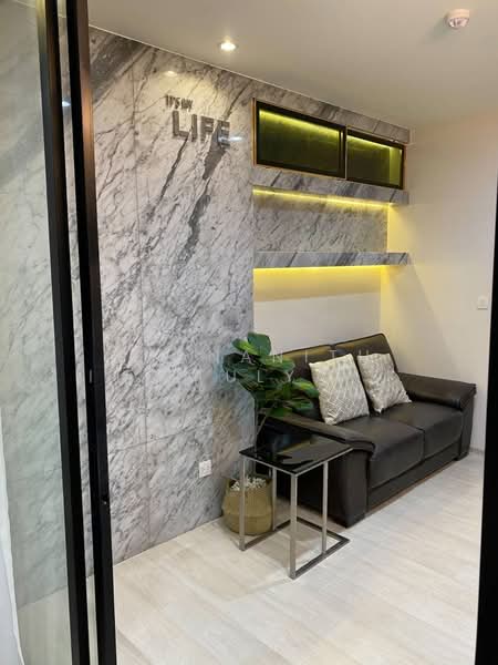 Life Asoke, Bangkok, Asoke-Dindang Road, Bang Kapi, Huai Khwang, Bangkok, 1 Bedroom, 35 sqm, Condo For Sale, by Thananith Ittitulyapong, 500215109 - DDproperty.com