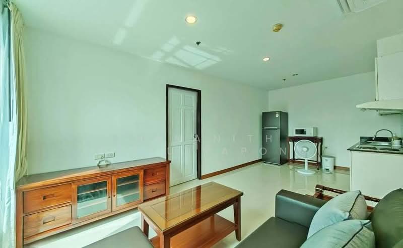 Sukhumvit Living Town, Bangkok, 299 Sukhumvit 21 Road, Khlongtoei Nua, Watthana, Bangkok, 1 Bedroom, 67 sqm, Condo For Sale, by Thananith Ittitulyapong, 500215134 - DDproperty.com