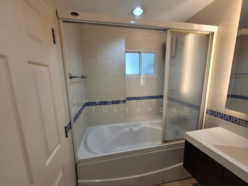 Life @ Sukhumvit 65, Bangkok, Sukhumvit Road, Phra Kanong Nua, Watthana, Bangkok, 1 Bedroom, 41 sqm, Condo For Sale, by Thananith Ittitulyapong, 500215160 - DDproperty.com