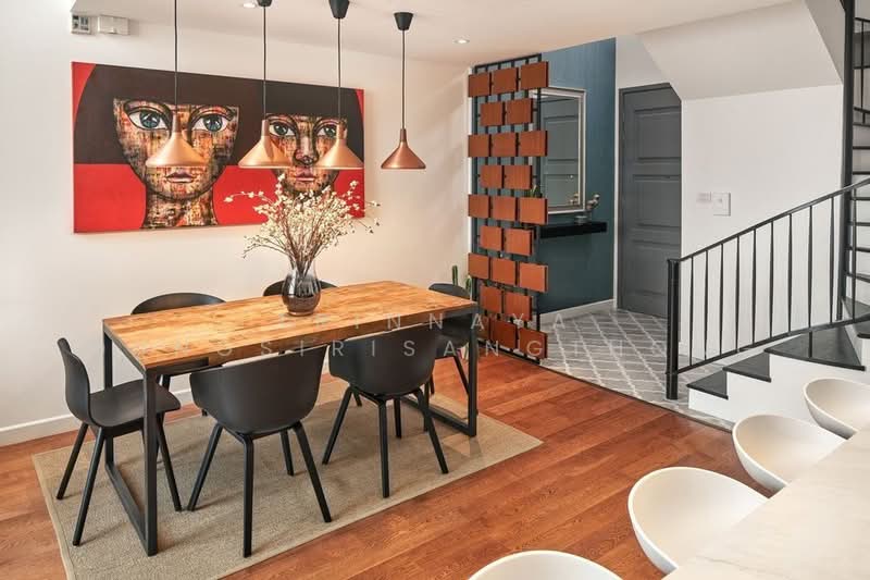 The Empire Place, Bangkok, 88 Narathiwatratchanakharin Road, Thung Maha Mek, Sathon, Bangkok, 2 Bedrooms, 108 sqm, Condo For Sale, by Trinnaya Dungsirisangthong, 500215162 - DDproperty.com