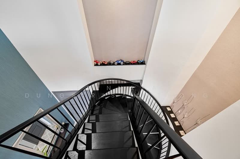 The Empire Place, Bangkok, 88 Narathiwatratchanakharin Road, Thung Maha Mek, Sathon, Bangkok, 2 Bedrooms, 108 sqm, Condo For Sale, by Trinnaya Dungsirisangthong, 500215162 - DDproperty.com