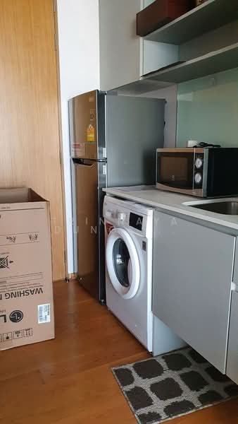 Noble Revo Silom, Bangkok, 88 Soi Surasak Surasak Road, Silom, Bang Rak, Bangkok, Studio, 34 sqm, Condo For Rent, by Trinnaya Dungsirisangthong, 500215169 - DDproperty.com