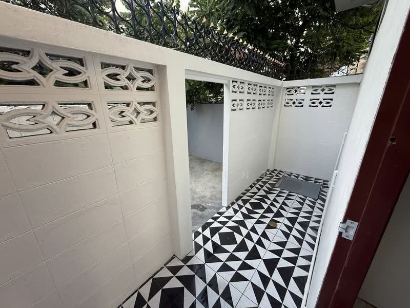 For Sale - บ้านแฝด ซอย เอกชัย67, Bangkok