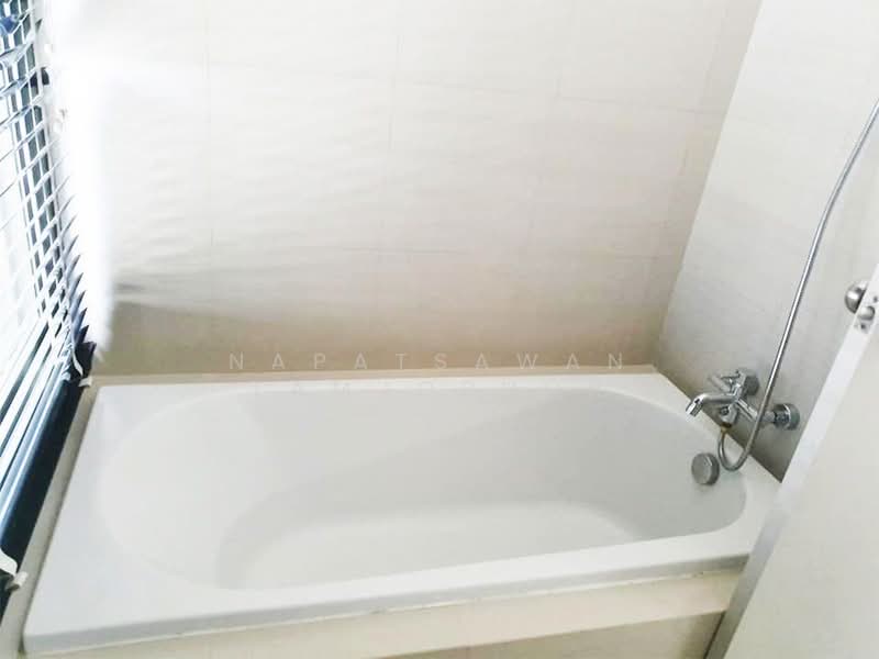 Noble Solo, Bangkok, 988 Thong Lo, Khlong Tan Nua, Watthana, Bangkok, 1 Bedroom, 70 sqm, Condo For Rent, by Napatsawan Tamjorhor, 500215231 - DDproperty.com