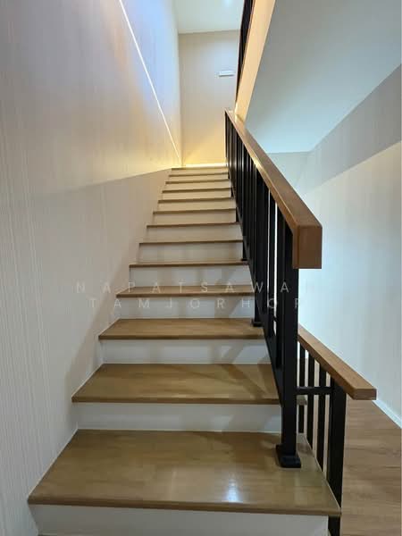 Baan Klang Muang Ramintra-Watcharapol, Bangkok, Chalong Rat Expressway, O-Ngoen, Sai Mai, Bangkok, 3 Bedrooms, 160 sqm, Townhouse For Rent, by Napatsawan Tamjorhor, 500215258 - DDproperty.com