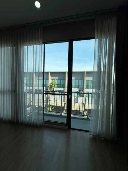 Baan Klang Muang Ramintra-Watcharapol, Bangkok, Chalong Rat Expressway, O-Ngoen, Sai Mai, Bangkok, 3 Bedrooms, 160 sqm, Townhouse For Rent, by Napatsawan Tamjorhor, 500215258 - DDproperty.com