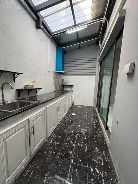 Baan Klang Muang Ramintra-Watcharapol, Bangkok, Chalong Rat Expressway, O-Ngoen, Sai Mai, Bangkok, 3 Bedrooms, 160 sqm, Townhouse For Rent, by Napatsawan Tamjorhor, 500215258 - DDproperty.com