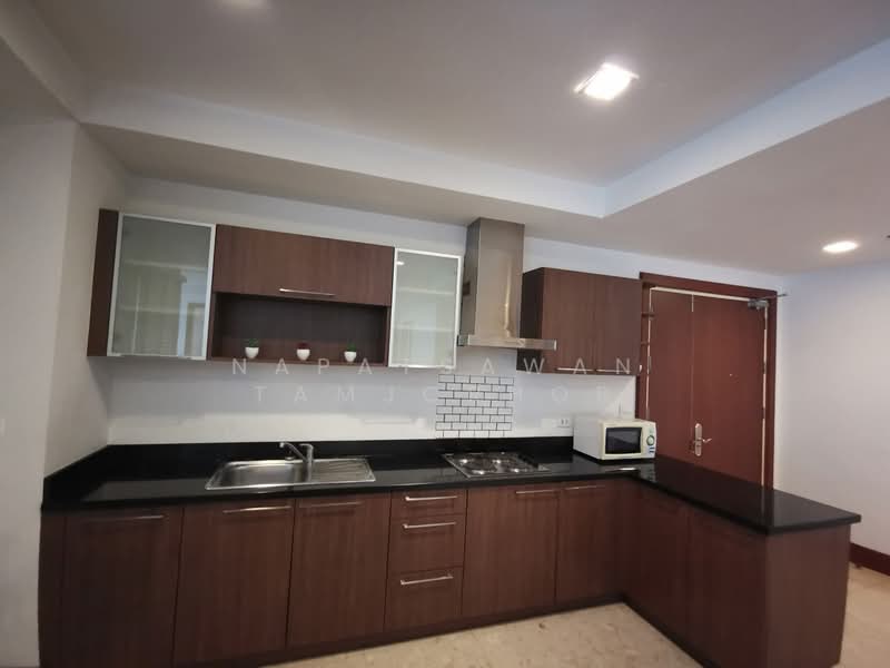 Nusasiri Grand, Bangkok, Soi Sukhumvit 42, Phra Kanong, Khlong Toei, Bangkok, 3 Bedrooms, 136 sqm, Condo For Sale, by Napatsawan Tamjorhor, 500215264 - DDproperty.com
