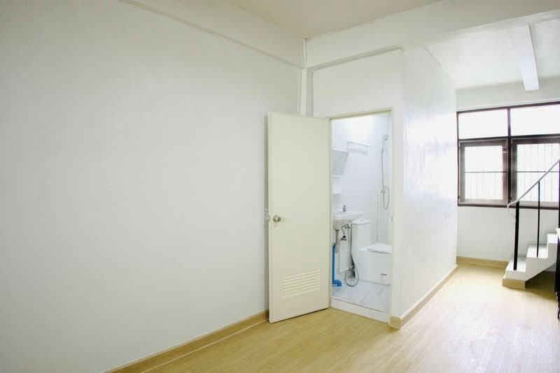 Commercial Building for Rent: Soi Sathorn 11, Junction 3, Bangkok, สาทร, Yan Nawa, Sathon, Bangkok, , 180 sqm, Shophouse For Rent, by ศราวุธ วัฒนานนท์, 500215310 - DDproperty.com