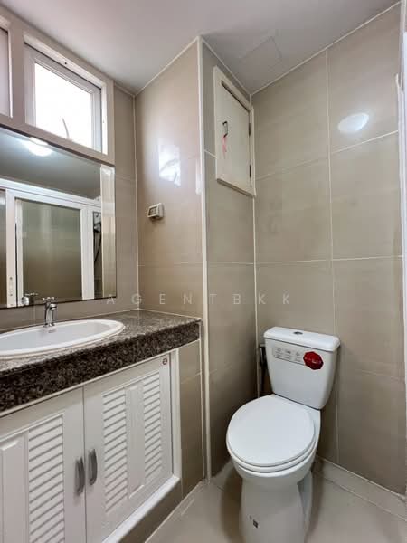 Happy Condo Ratchada 18, Bangkok, Mu Ban Yu Charoen 29 Alley, Samsen Nok, Huai Khwang, Bangkok, 1 Bedroom, 44 sqm, Condo For Rent, by Agentbkk, 500215316 - DDproperty.com