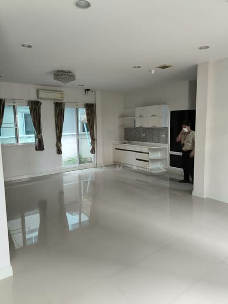 For Sale - Bangkok Boulevard Teparak-Wongwaen, Samut Prakan