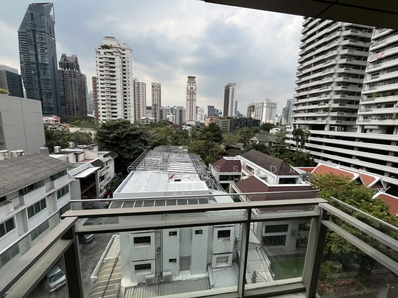 Via BOTANI, Bangkok, 36 Soi Sukhumvit 47, Sukhumvit Road, Khlong Tan Nua, Watthana, Bangkok, 1 Bedroom, 37 sqm, Condo For Sale, by Zack Jessada, 500215338 - DDproperty.com
