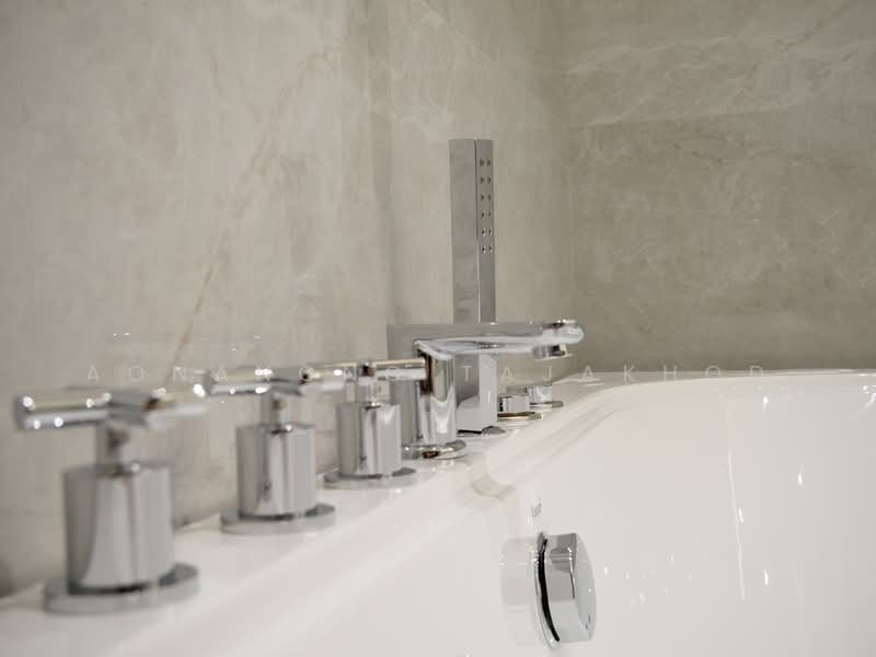 Hillside Condo 4, Chiang Mai, Chang Phuak, Muang Chiang Mai, Chiang Mai, 3 Bedrooms, 182 sqm, Condo For Sale, by Aonanong Tajakhod, 500215351 - DDproperty.com