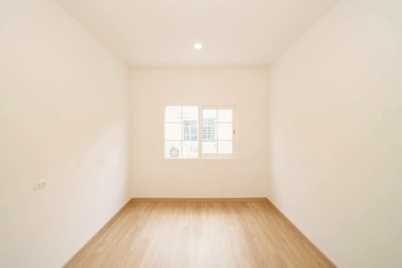 Golden Town Onnut-Pattanakarn, Bangkok, 199 Soi On Nut 65 Yeak 14, Prawet, Prawet, Bangkok, 4 Bedrooms, 113 sqm, Townhouse For Sale, by Tharnavee Tharnasetthadakul, 500215368 - DDproperty.com