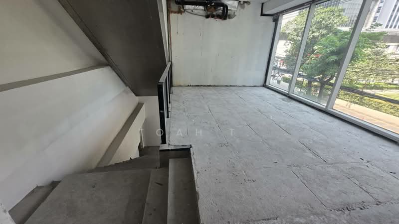 พื้นที่ให้เช่า สีลม สาทร บางรัก : Space for rent in Silom, Sathorn, and Bang Rak., กรุงเทพ, สีลม, บางรัก, กรุงเทพ, 131 ตร.ม., พื้นที่ขายของ ให้เช่า, โดย TOAH T., 500215385 - DDproperty.com