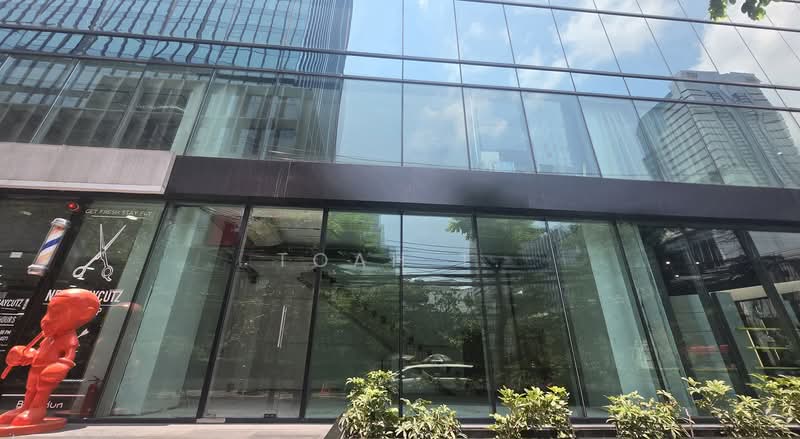 พื้นที่ให้เช่า สีลม สาทร บางรัก : Space for rent in Silom, Sathorn, and Bang Rak, กรุงเทพ, สีลม, บางรัก, กรุงเทพ, 131 ตร.ม., พื้นที่ขายของ ให้เช่า, โดย TOAH T., 500215385 - DDproperty.com