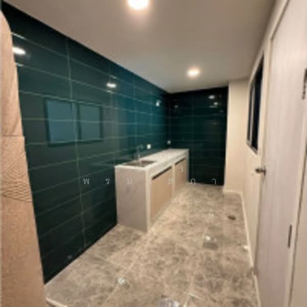 PLEX Onnut - Wongwaen : เพล็กซ์ อ่อนนุช - วงแหวน, กรุงเทพ, ถนนสุขาภิบาล 2, ดอกไม้, ประเวศ, กรุงเทพ, 210 ตร.ม., ทาวน์เฮ้าส์ ขาย, โดย ธนสร พรมโสภา, 500215390 - DDproperty.com