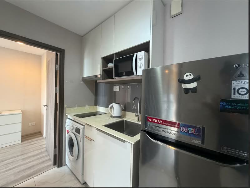 IDEO Mobi Asoke, Bangkok, New Petchaburi Road, Bang Kapi, Huai Khwang, Bangkok, 1 Bedroom, 35 sqm, Condo For Rent, by Jarunat K, 500215473 - DDproperty.com