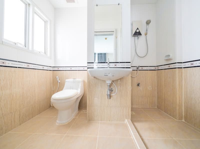 CC Condominium 2, Chon Buri (Pattaya), Sukhumvit Road, Nong Pru, Bang Lamung (Pattaya), Chon Buri (Pattaya), 2 Bedrooms, 50 sqm, Condo For Sale, by Regina Nuengjamnong, 500215518 - DDproperty.com