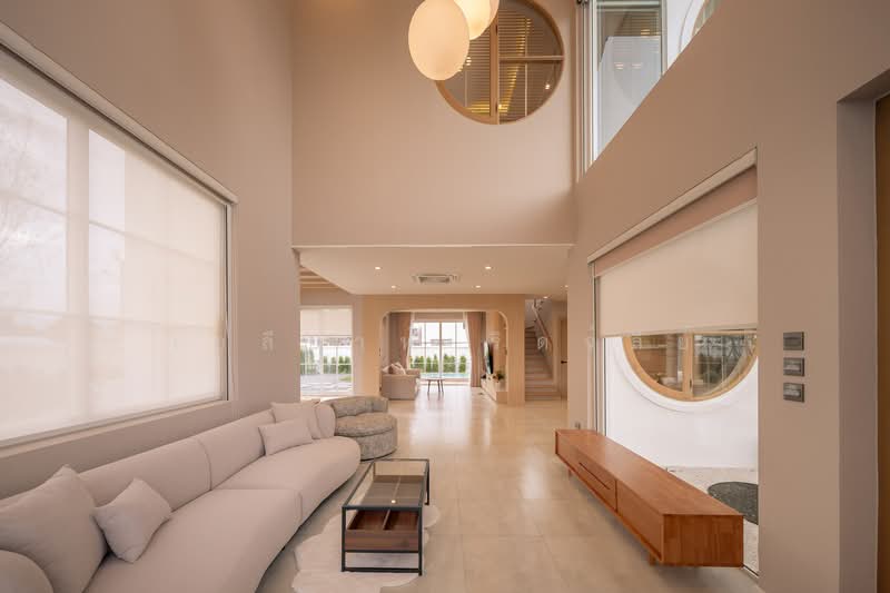 Japanese-Style Pool Villa - Fully Furnished, Chiang Mai, San Phak Wan, Hang Dong, Chiang Mai, 4 Bedrooms, 348 sqm, Villa For Rent, by Elijah Ridgley, 500215523 - DDproperty.com