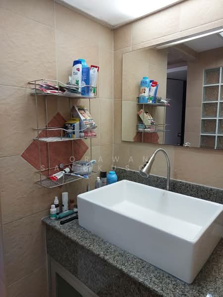 Palm Pavilion Condominium : ปาล์ม พาวิลเลี่ยน คอนโดมิเนียม, กรุงเทพ, 106 ซอย นาวิน, ช่องนนทรี, ยานนาวา, กรุงเทพ, 68 ตร.ม., คอนโด ขาย, โดย Orawan Sangkusolwong, 500215533 - DDproperty.com