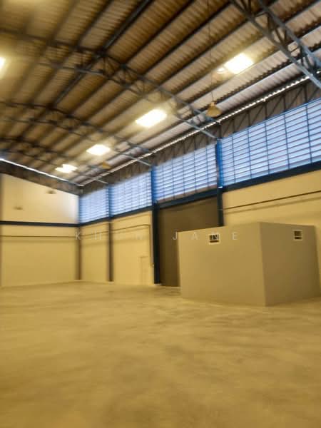 For Rent - Warehouse for rent located on Theparak Road, Samut Prakan.(SPSJP236), Samut Prakan