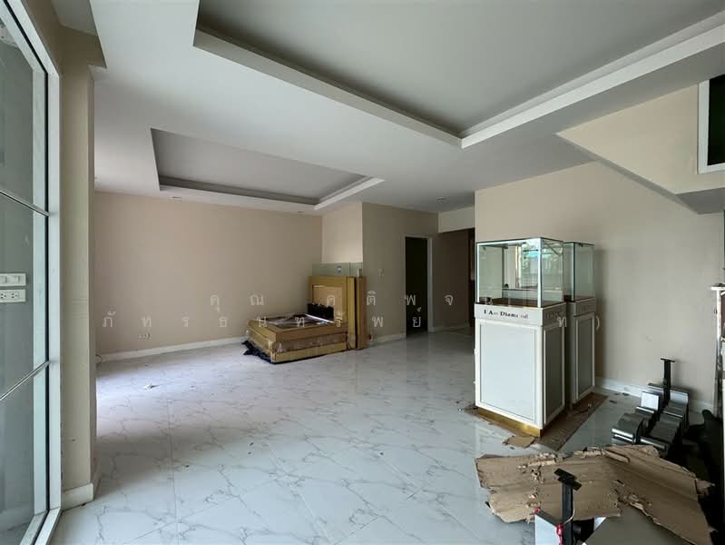 บ้านอยู่เจริญ พหลโยธิน 50 ( Baan Yu Charoen Phahon Yothin 50 ), Bangkok, ถนนพหลโยธิน, Anusaowari, Bang Khen, Bangkok, 4 Bedrooms, 120 sqm, Townhouse For Sale, by คุณ คติพจน์ ภัทรธนทรัพย์ (พีท), 500215563 - DDproperty.com