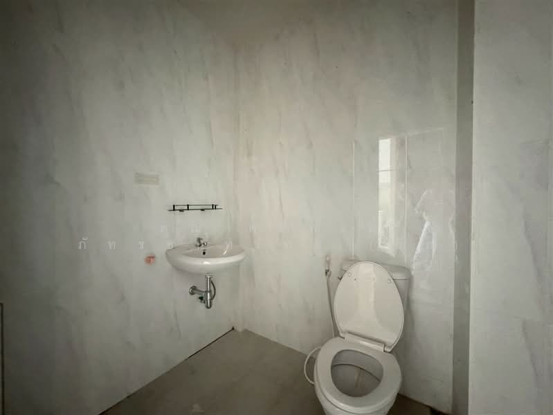 บ้านอยู่เจริญ พหลโยธิน 50 ( Baan Yu Charoen Phahon Yothin 50 ), Bangkok, ถนนพหลโยธิน, Anusaowari, Bang Khen, Bangkok, 4 Bedrooms, 120 sqm, Townhouse For Sale, by คุณ คติพจน์ ภัทรธนทรัพย์ (พีท), 500215563 - DDproperty.com