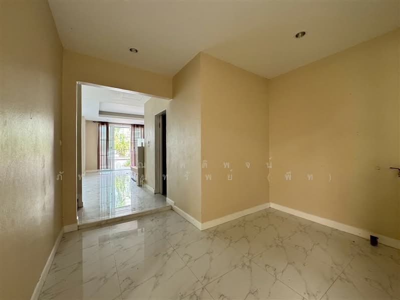 บ้านอยู่เจริญ พหลโยธิน 50 ( Baan Yu Charoen Phahon Yothin 50 ), Bangkok, ถนนพหลโยธิน, Anusaowari, Bang Khen, Bangkok, 4 Bedrooms, 120 sqm, Townhouse For Sale, by คุณ คติพจน์ ภัทรธนทรัพย์ (พีท), 500215563 - DDproperty.com