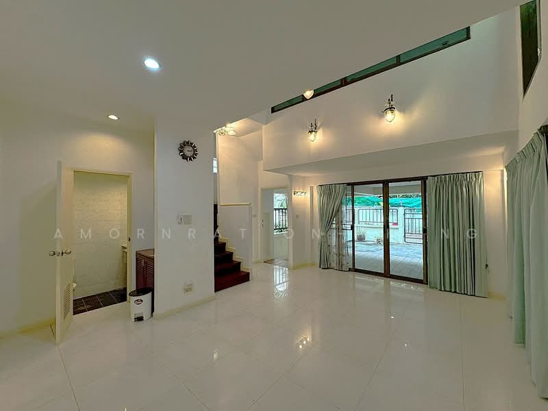 House, Bangkok, Khlong Tan Nua, Watthana, Bangkok, 4 Bedrooms, 282 sqm, Single Detached House For Rent, by Amornrat On-Thong, 500215571 - DDproperty.com