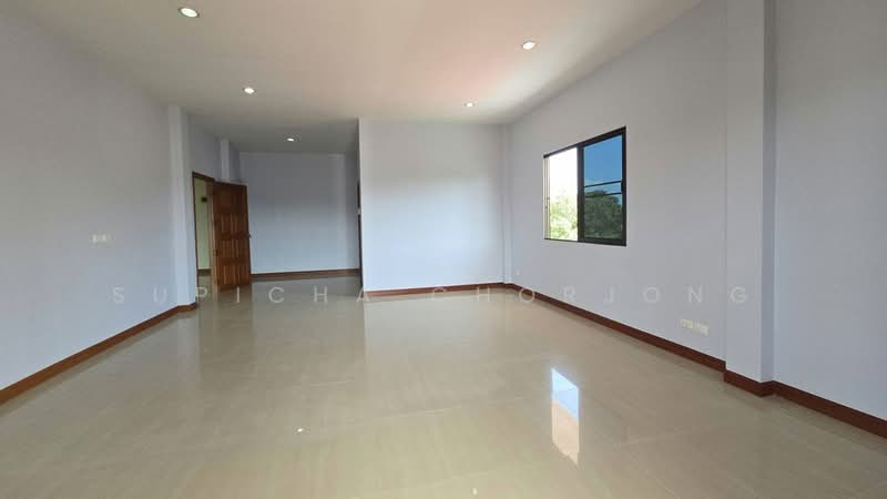 Siam Gardens, Chon Buri (Pattaya), Poong, Bang Lamung (Pattaya), Chon Buri (Pattaya), 5 Bedrooms, 357 sqm, Single Detached House For Sale, by Supicha Chorjong, 500215601 - DDproperty.com