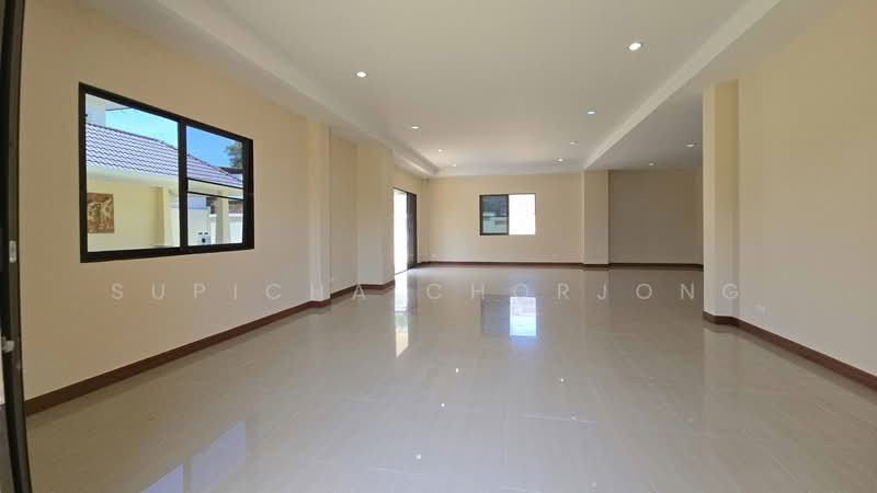 Siam Gardens, Chon Buri (Pattaya), Poong, Bang Lamung (Pattaya), Chon Buri (Pattaya), 5 Bedrooms, 357 sqm, Single Detached House For Sale, by Supicha Chorjong, 500215601 - DDproperty.com
