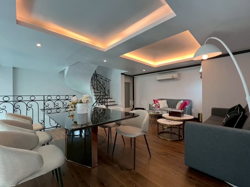 Maison Blanche – Sukhumvit 67, Bangkok, 59 Soi Sukhumvit 67, Phra Kanong Nua, Watthana, Bangkok, 4 Bedrooms, 244 sqm, Single Detached House For Rent, by Jutanon Komoottanaruk, 500215611 - DDproperty.com