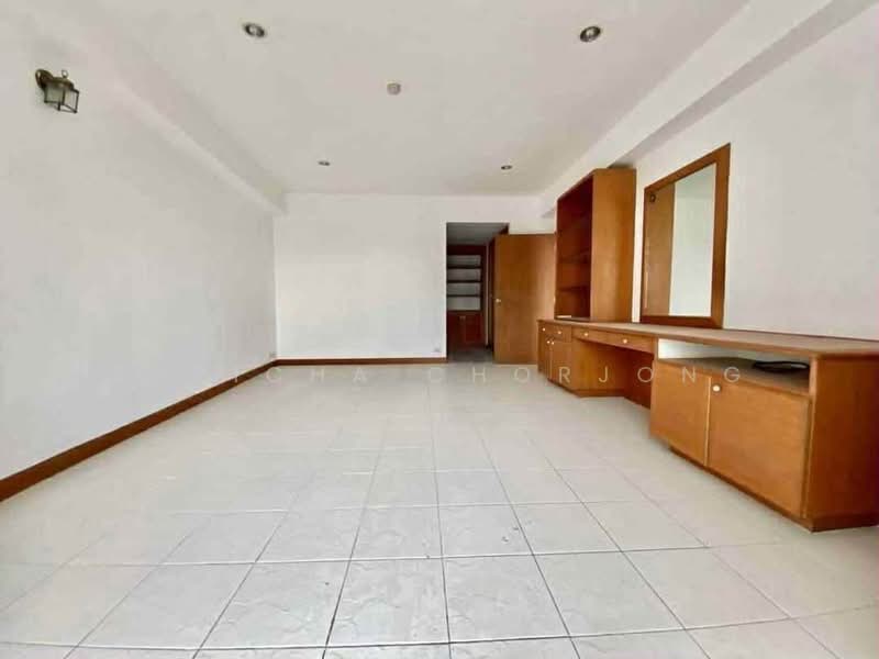 Peak Condo, Chon Buri (Pattaya), Soi Phratamnak Phratamnak, Nong Pru, Bang Lamung (Pattaya), Chon Buri (Pattaya), 2 Bedrooms, 136 sqm, Condo For Sale, by Supicha Chorjong, 500215615 - DDproperty.com