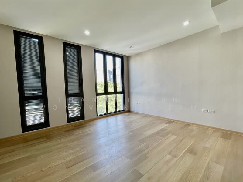 Sage Thonglor, Bangkok, Soi Thonglor 11, Sukhumvit 55 Road, Khlongtoei Nua, Watthana, Bangkok, 3 Bedrooms, 362 sqm, Townhouse For Rent, by Thananthorn Wongvarnkaseam, 500215624 - DDproperty.com
