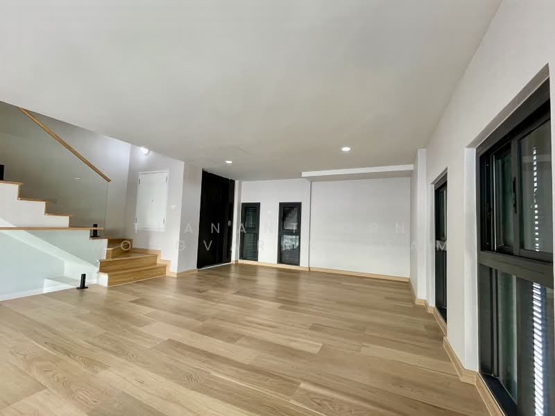 Sage Thonglor, Bangkok, Soi Thonglor 11, Sukhumvit 55 Road, Khlongtoei Nua, Watthana, Bangkok, 3 Bedrooms, 362 sqm, Townhouse For Rent, by Thananthorn Wongvarnkaseam, 500215624 - DDproperty.com