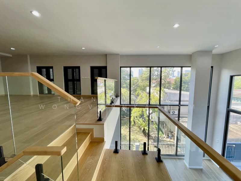 Sage Thonglor, Bangkok, Soi Thonglor 11, Sukhumvit 55 Road, Khlongtoei Nua, Watthana, Bangkok, 3 Bedrooms, 362 sqm, Townhouse For Rent, by Thananthorn Wongvarnkaseam, 500215624 - DDproperty.com