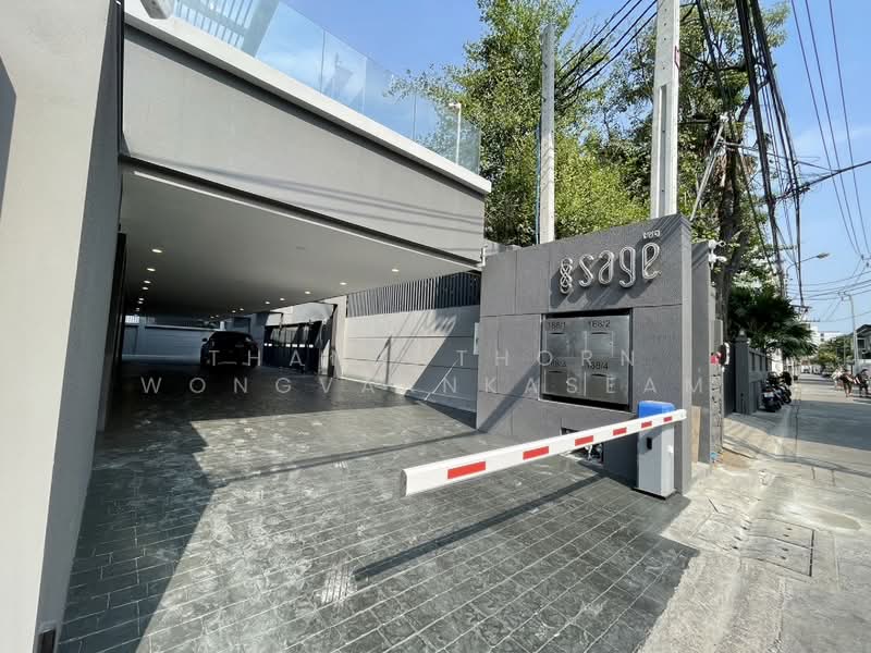 Sage Thonglor, Bangkok, Soi Thonglor 11, Sukhumvit 55 Road, Khlongtoei Nua, Watthana, Bangkok, 3 Bedrooms, 362 sqm, Townhouse For Rent, by Thananthorn Wongvarnkaseam, 500215624 - DDproperty.com