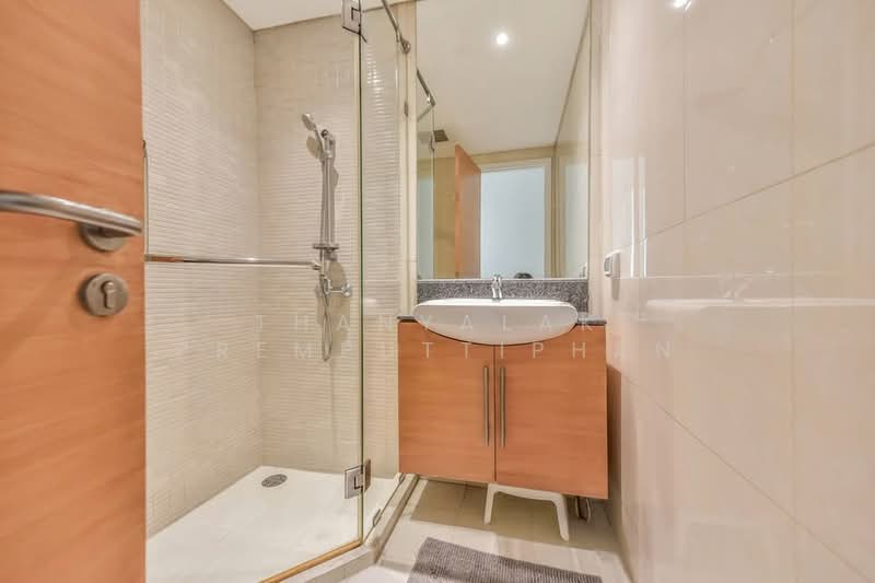 Fullerton Sukhumvit, Bangkok, Sukhumvit Road, Khlong Tan Nua, Watthana, Bangkok, 2 Bedrooms, 96 sqm, Condo For Rent, by Thanyalak Premputtiphan, 500215638 - DDproperty.com