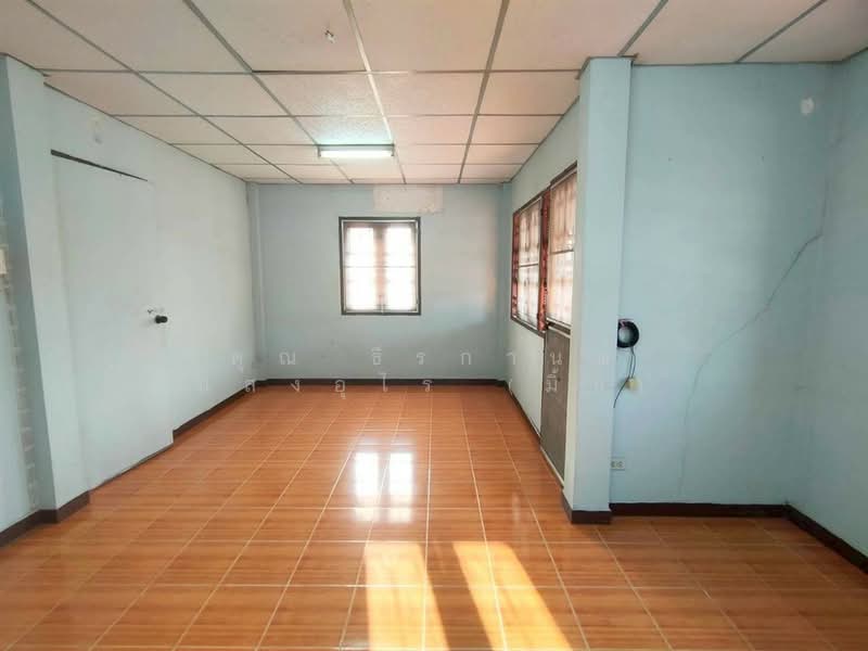 For Sale - ทาวน์เฮ้าส์ 2 ชั้น 33.8 ตร.ว. หมู่บ้านพูนลาภ ซอยเวิร์คพอยท์, Pathum Thani