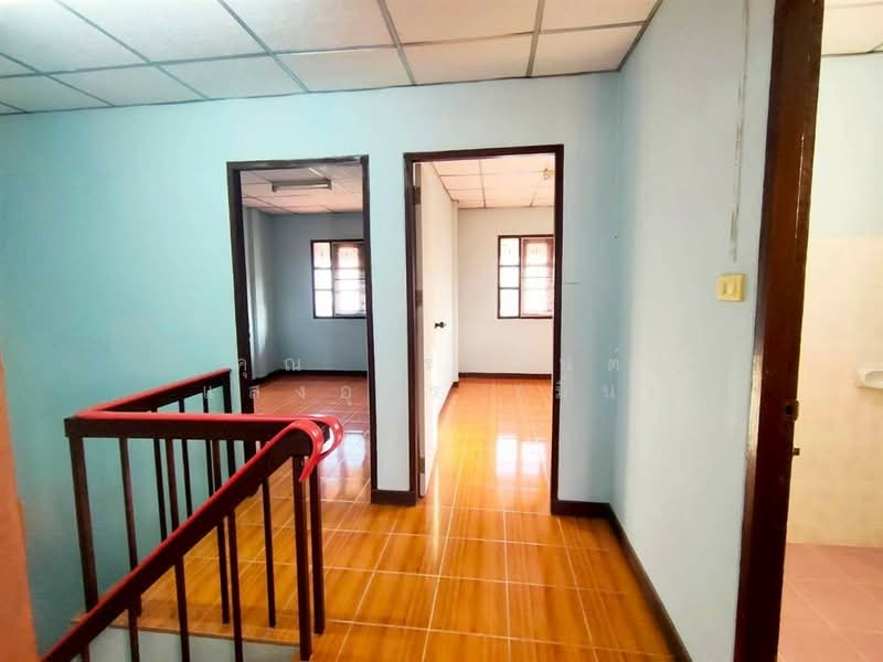 For Sale - ทาวน์เฮ้าส์ 2 ชั้น 33.8 ตร.ว. หมู่บ้านพูนลาภ ซอยเวิร์คพอยท์, Pathum Thani