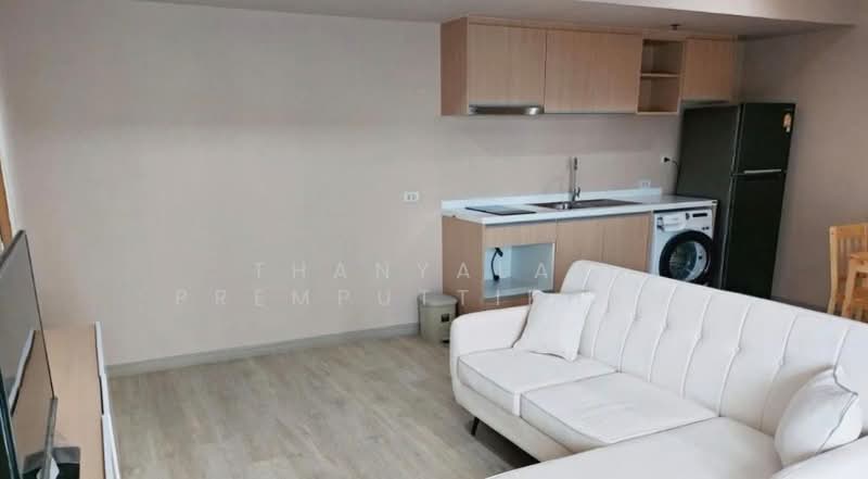 My Resort Bangkok, Bangkok, 1724 Petchaburi Road, Bang Kapi, Huai Khwang, Bangkok, 1 Bedroom, 47 sqm, Condo For Rent, by Thanyalak Premputtiphan, 500215652 - DDproperty.com