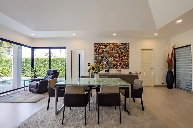 Huai Yai Pool Villa for Sale 3 Bedroom House with Large Garden, Chon Buri (Pattaya), Bang Lamung, Bang Lamung (Pattaya), Chon Buri (Pattaya), 3 Bedrooms, 520 sqm, Villa For Sale, by PLC real estate, 500215682 - DDproperty.com