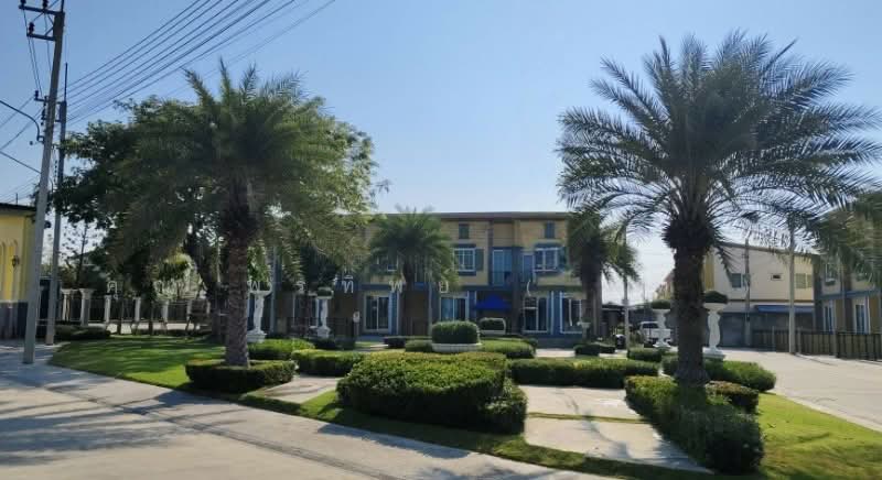 Golden Neo 3 Rama 2 : โกลเด้น นีโอ 3 พระราม 2, สมุทรสาคร, พันท้ายนรสิงห์, เมืองสมุทรสาคร, สมุทรสาคร, 117 ตร.ม., ทาวน์เฮ้าส์ ขาย, โดย คุณ พรทิพย์ ( พีท ), 500215697 - DDproperty.com