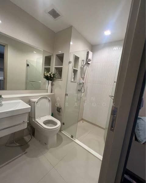 Life Ladprao, Bangkok, 992 Ladprao Road, Jom Phon, Chatuchak, Bangkok, 1 Bedroom, 35 sqm, Condo For Rent, by Natlyn Kongsapook, 500215706 - DDproperty.com