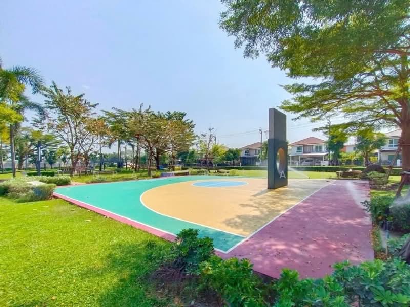 Mantana Lake Watcharapol, Bangkok, Sukhaphiban 5 Road, O-Ngoen, Sai Mai, Bangkok, 3 Bedrooms, 146 sqm, Single Detached House For Sale, by Punpapa Rassamee, 500215734 - DDproperty.com