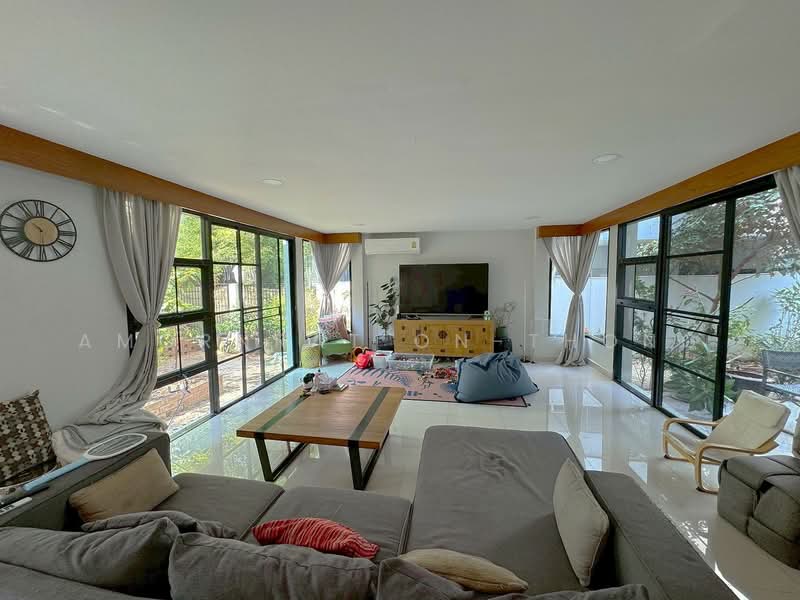 House, Bangkok, Khlong Tan Nua, Watthana, Bangkok, 3 Bedrooms, 400 sqm, Single Detached House For Rent, by Amornrat On-Thong, 500215756 - DDproperty.com