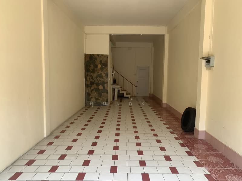 พร้อมเจรจาทุกราคา !! ขายถูกตึกแถวอาคารพาณิชย์รีโนเวทใหม่ขนาด 37.2 ตร.วา 3 ชั้น ใช้สอย 145 ตร.ม, กรุงเทพ, ลาดยาว, จตุจักร, กรุงเทพ, 145 ตร.ม., ตึกแถว-อาคารพาณิชย์ ขาย, โดย คุณเพ้ง, 500215762 - DDproperty.com